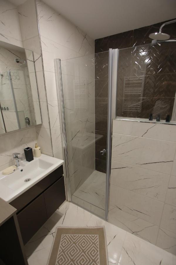 Sky Park Suites Arnavutkoy Exterior photo